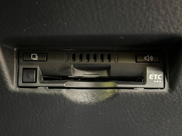 TOYOTA C-HR 2017 Image 31