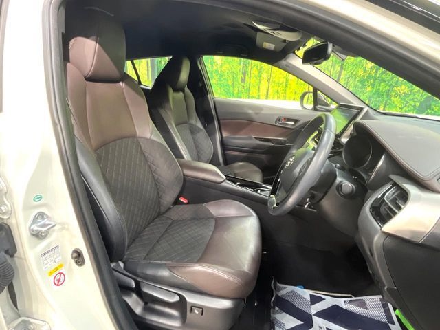 TOYOTA C-HR 2017 Image 31