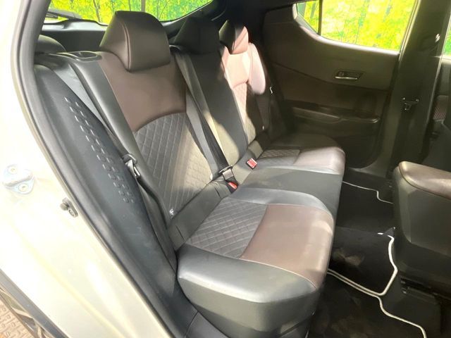 TOYOTA C-HR 2017 Image 31