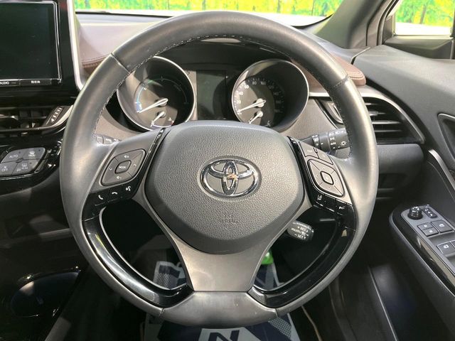 TOYOTA C-HR 2017 Image 31