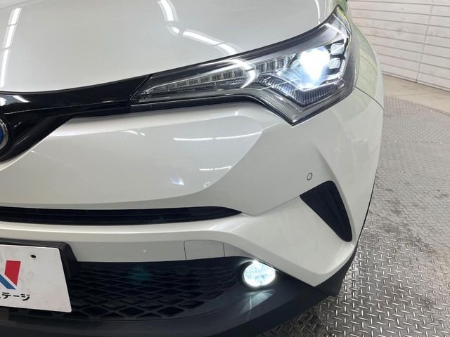TOYOTA C-HR 2017 Image 31