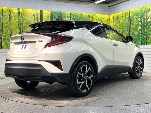 TOYOTA C-HR 2017 Image 31