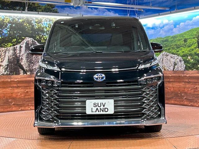 TOYOTA VOXY HYBRID 2023 Image 31