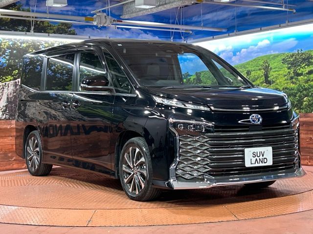 TOYOTA VOXY HYBRID 2023 Image 31