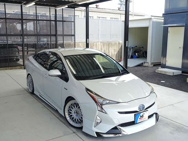 TOYOTA PRIUS 2016 Image 31