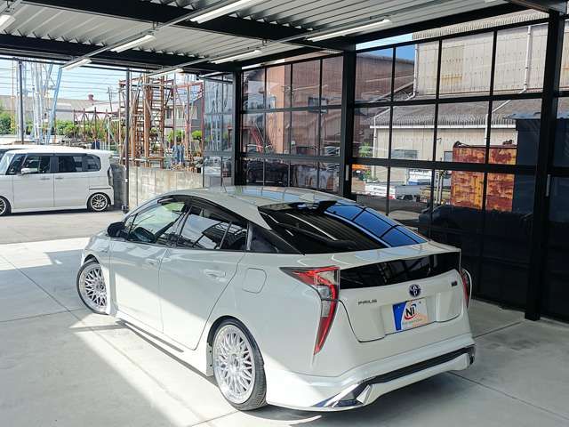 TOYOTA PRIUS 2016 Image 31