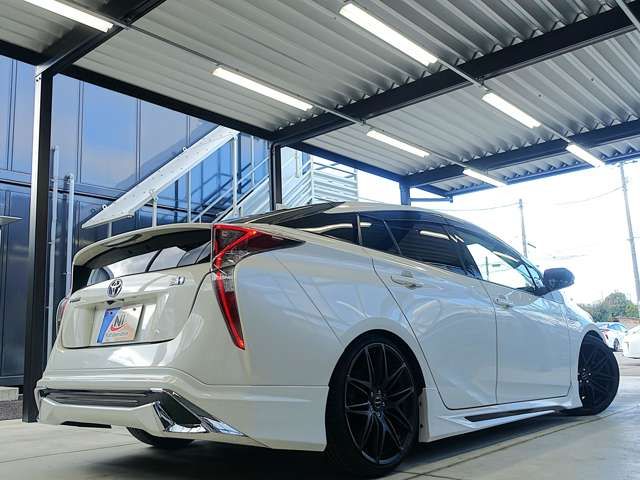 TOYOTA PRIUS 2016 Image 31