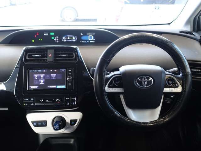 TOYOTA PRIUS 2016 Image 31