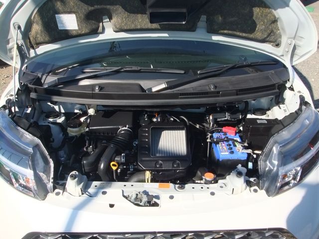 TOYOTA TANK 2018 Image 31