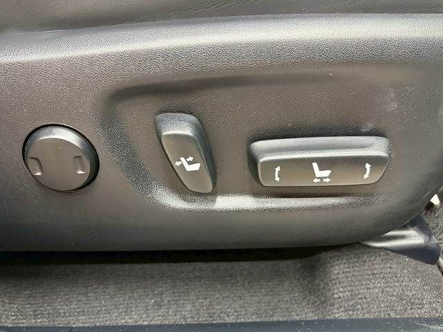 TOYOTA LEXUS NX300 2019 Image 31