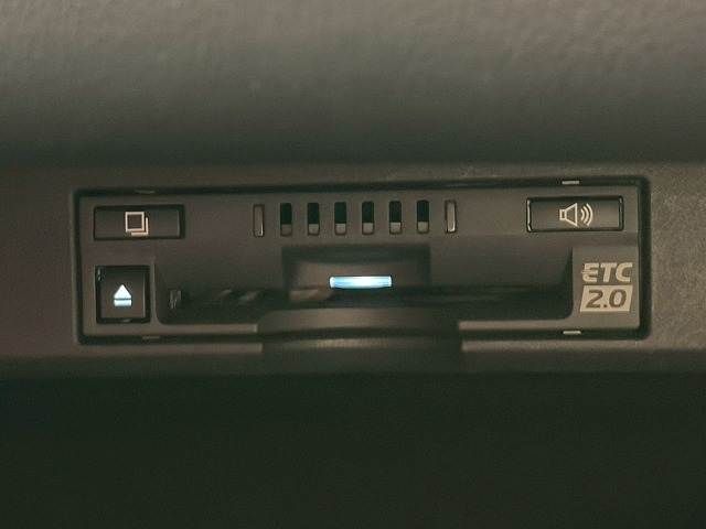 TOYOTA LEXUS NX300 2019 Image 31