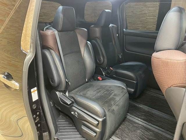 TOYOTA ALPHARD 2017 Image 31