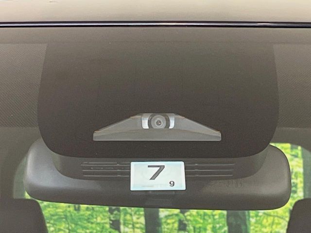 TOYOTA VOXY 2022 Image 31