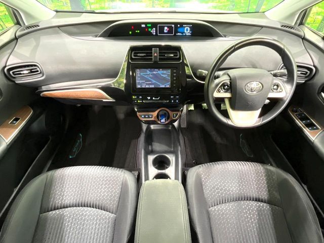 TOYOTA PRIUS 2016 Image 31