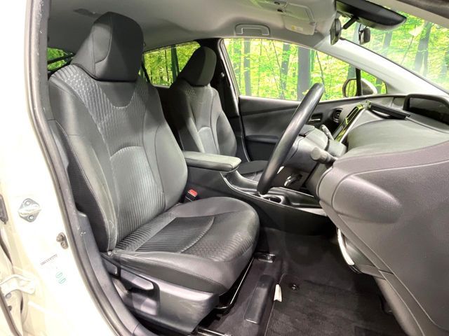 TOYOTA PRIUS 2016 Image 31