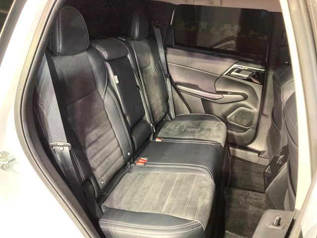 MITSUBISHI OUTLANDER PHEV 2023 Image 31