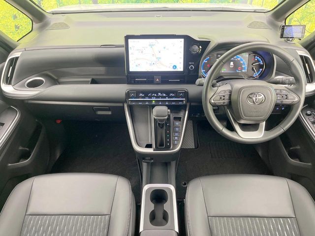 TOYOTA NOAH HYBRID 2024 Image 31