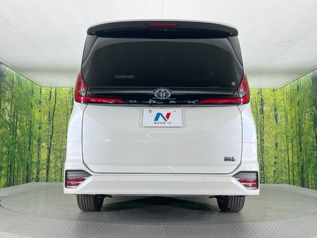 TOYOTA NOAH HYBRID 2024 Image 31