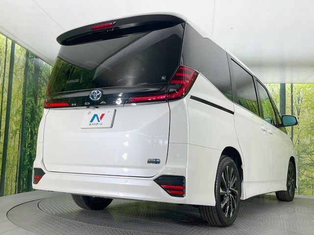 TOYOTA NOAH HYBRID 2024 Image 31