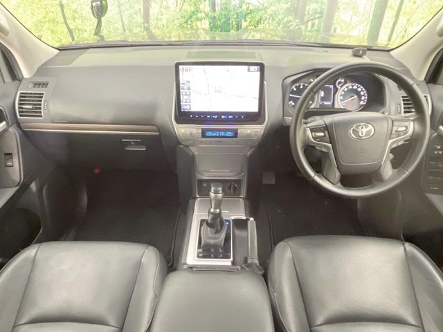TOYOTA LANDCRUISER PRADO 2018 Image 31
