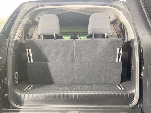 TOYOTA LANDCRUISER PRADO 2018 Image 31