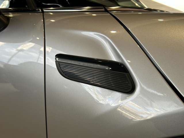 BMW MINI COOPER D 5DOOR 2023 Image 31