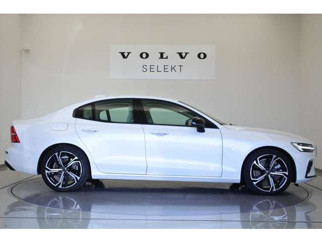 VOLVO S60 2024 Image 31