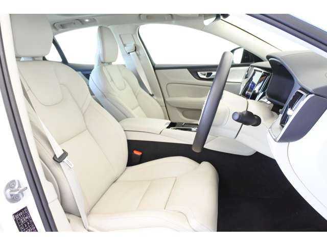 VOLVO S60 2024 Image 31