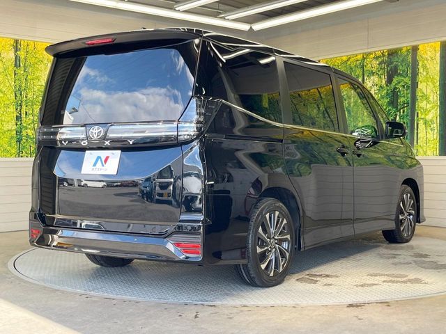 TOYOTA VOXY 2022 Image 31