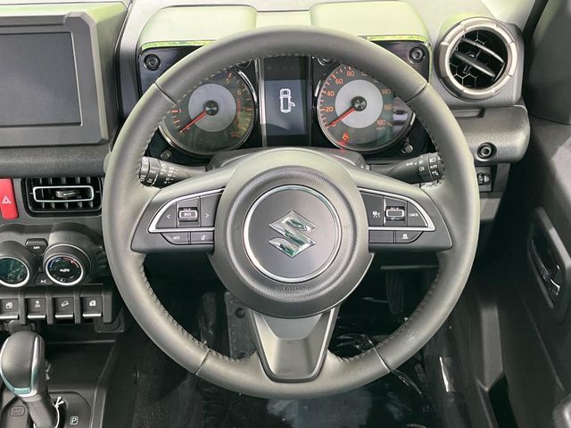 SUZUKI JIMNY NOMADE 2025 Image 31