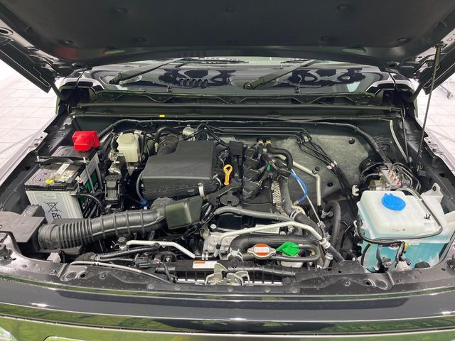 SUZUKI JIMNY NOMADE 2025 Image 31