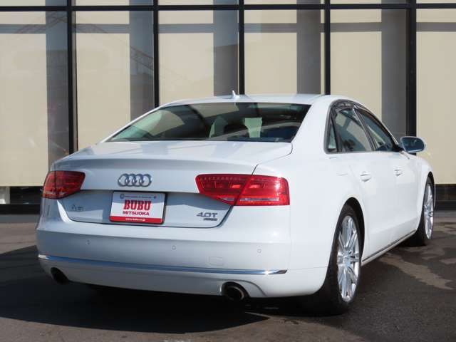 AUDI A8 2014 Image 31