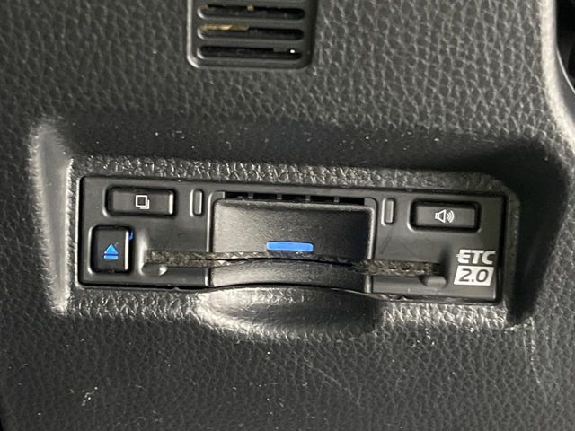 TOYOTA VOXY HYBRID 2023 Image 31