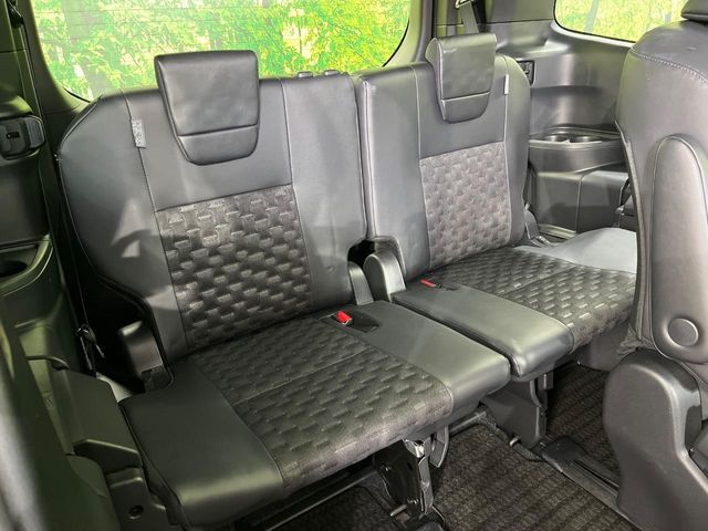 TOYOTA VOXY HYBRID 2023 Image 31