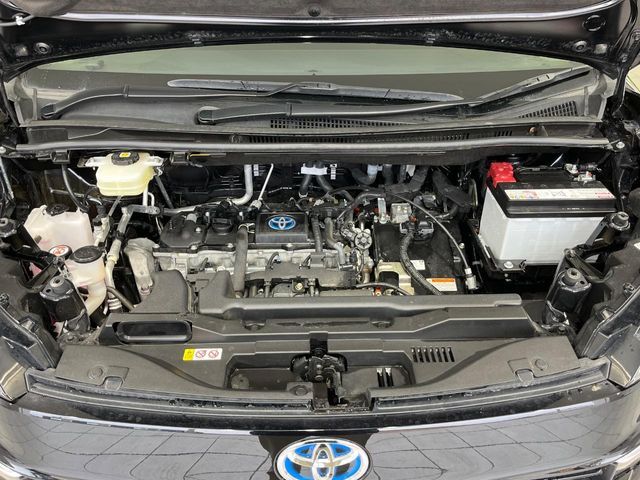 TOYOTA VOXY HYBRID 2023 Image 31