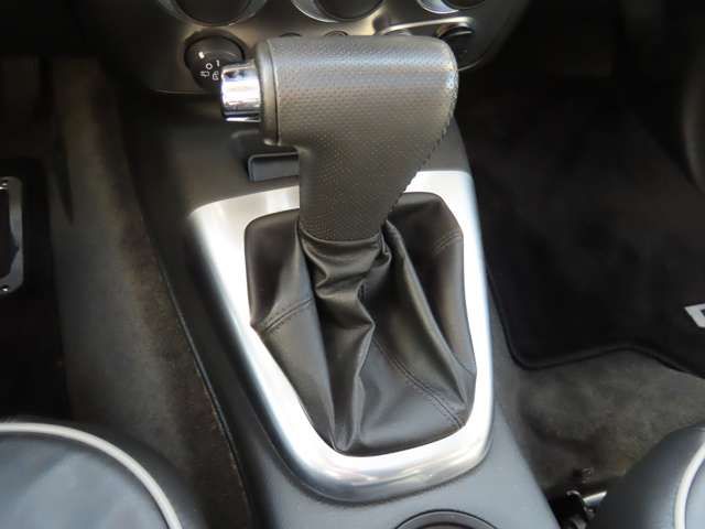 HUMMER H3 2010 Image 31