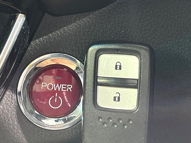 HONDA VEZEL HYBRID 2017 Image 31