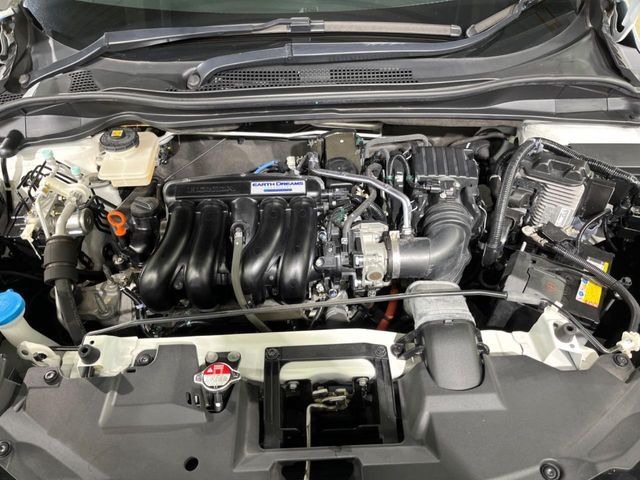 HONDA VEZEL HYBRID 2017 Image 31