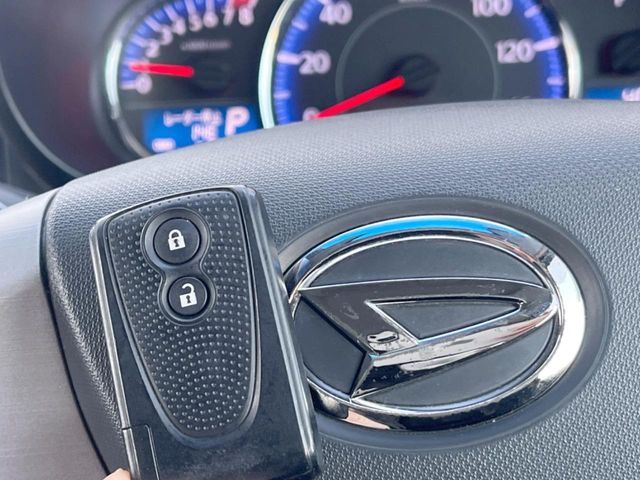 DAIHATSU MOVE CUSTOM 2013 Image 31