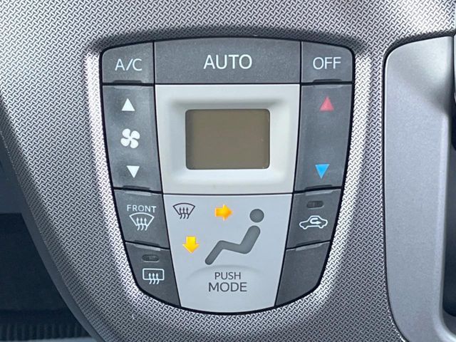 DAIHATSU MOVE CUSTOM 2013 Image 31