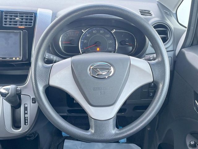 DAIHATSU MOVE CUSTOM 2013 Image 31