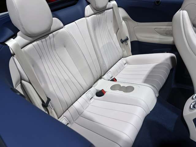 MERCEDES BENZ E CLAS 2023 Image 31