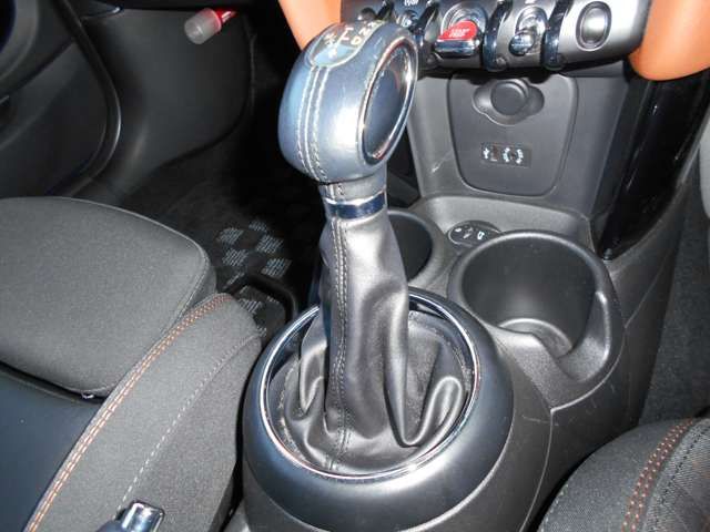 BMW MINI COOPER D 2016 Image 31