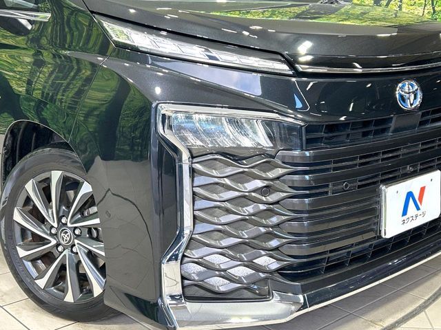 TOYOTA VOXY HYBRID 2023 Image 31