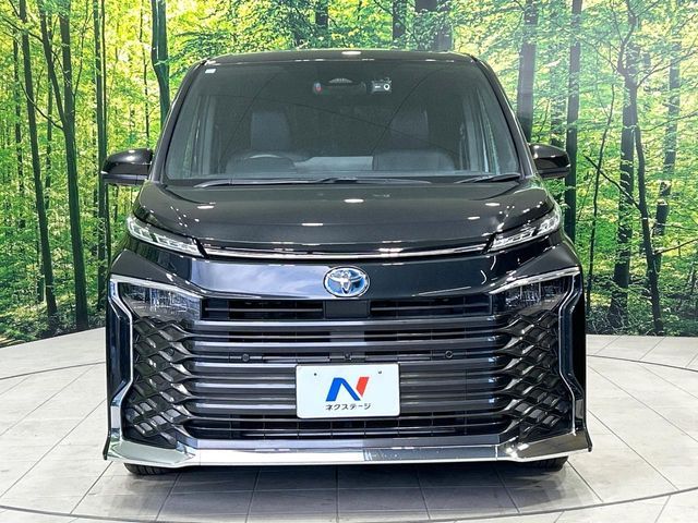 TOYOTA VOXY HYBRID 2023 Image 31