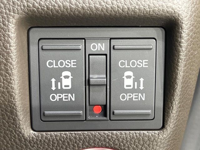 HONDA N BOX 2023 Image 31