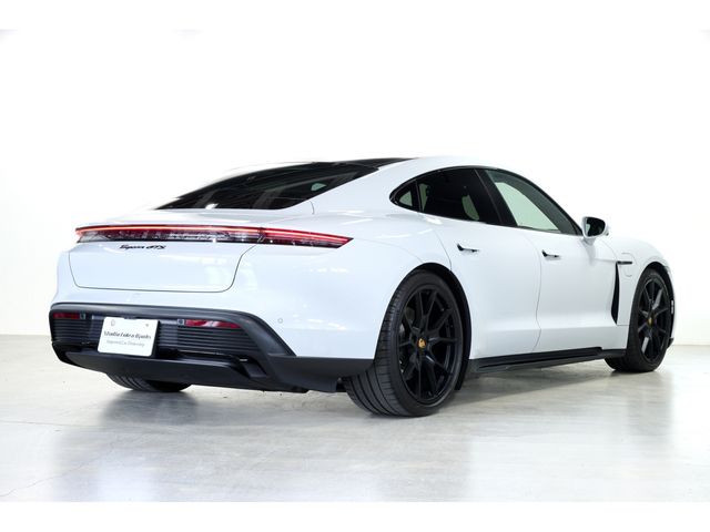 PORSCHE TAYCAN 2023 Image 31