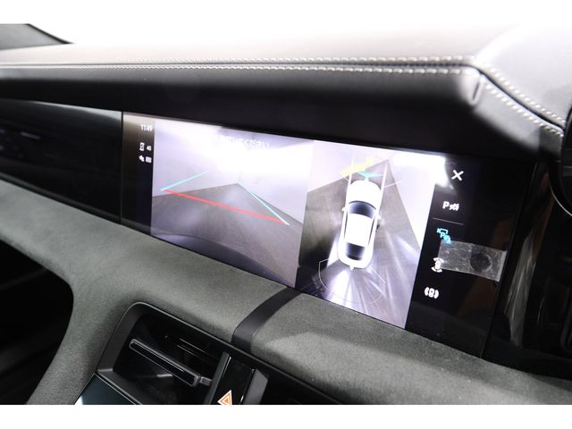 PORSCHE TAYCAN 2023 Image 31