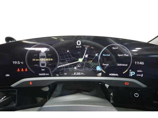 PORSCHE TAYCAN 2023 Image 31