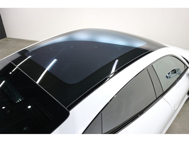 PORSCHE TAYCAN 2023 Image 31